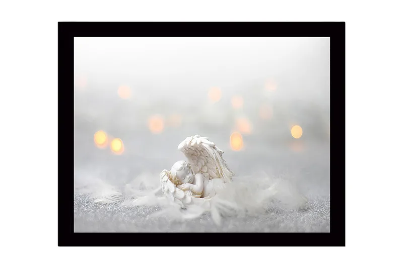 Kehystetty puutaulu canvasille - 41x56 cm - Suloinen enkeli lepää höyhenpedissä, Valkoinen / Vaaleanharmaa / Kulta