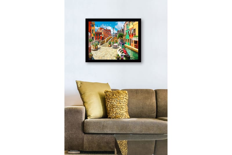 Kehystetty puutaulu canvasille - 41x56 cm - Värikäs kanava viehättävine taloineen ja kukka-asetelmineen - Punainen / Vihreä / Sininen - Sisustustuotteet - Taulu & taide