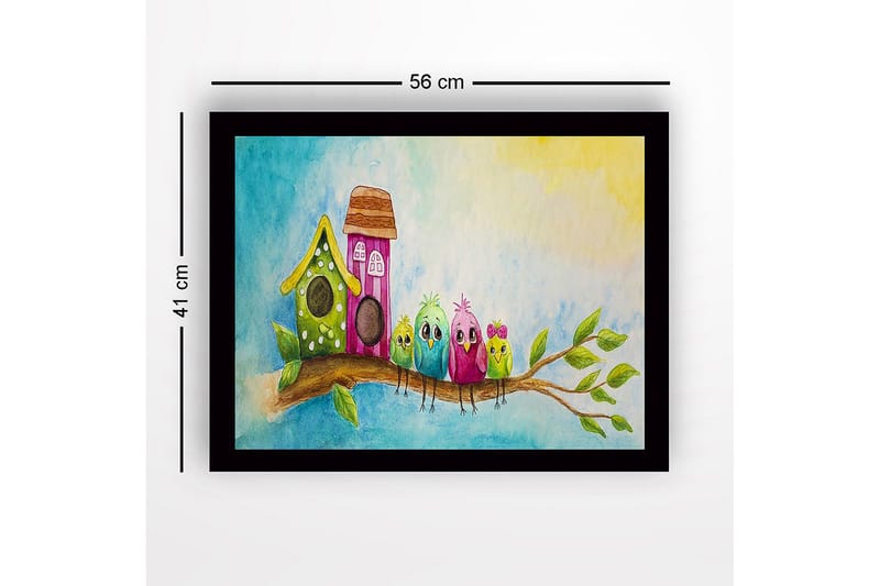 Kehystetty puutaulu canvasille - 41x56 cm - Värikkäitä lintuja oksalla ja linnunpönttöjä taustalla - Vihreä / Vaaleanpunainen / Sininen - Sisustustuotteet - Taulu & taide