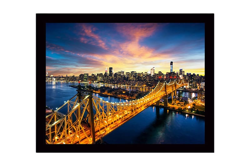 Kehystetty puutaulu canvasille - 41x56 cm - Kaunis kaupunkikuva sillasta ja taustalla kimalteleva horisontti, Kulta / Sininen / Vaaleanpunainen