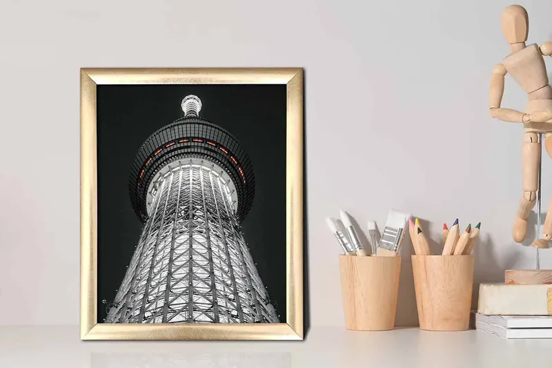 Taulu Building kehyksellä Monivärinen - 23,5x28,5 cm - Sisustustuotteet - Taulu & taide