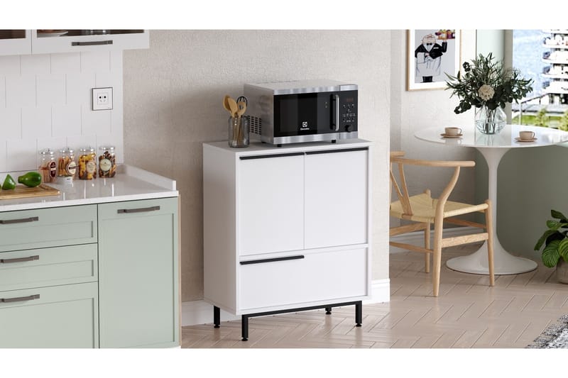 Alakaappi Liyakat, Valkoinen