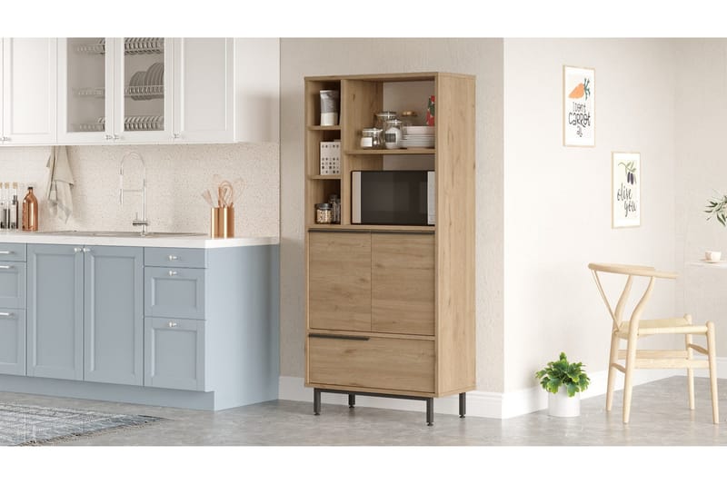 Korkea kaappi Liyakat, Pähkinä