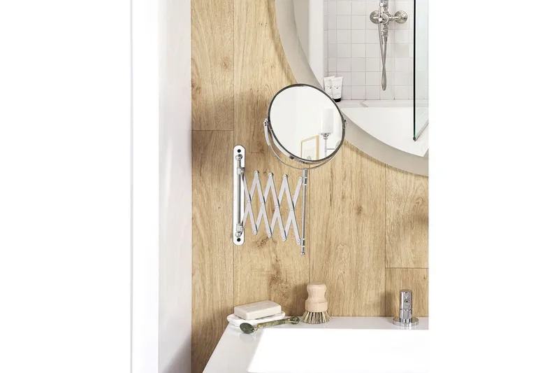Förlängningsbar väggsminkspegel Beliani Yvelines Silver - Talo & remontointi - Keittiö & kylpyhuone - Kylpyhuone - Kylpyhuonetarvikkeet