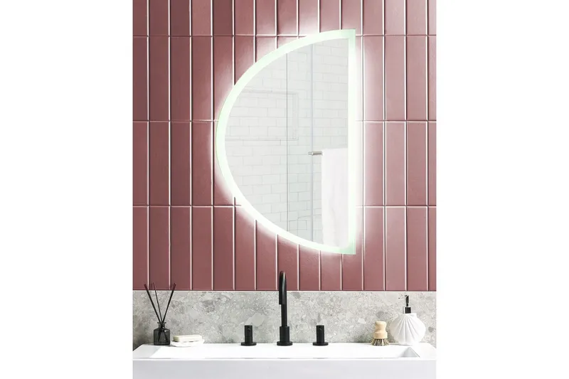 Badrumsspegel med LED Beliani Bezons Silver - Talo & remontointi - Keittiö & kylpyhuone - Kylpyhuone - Kylpyhuonekalusteet - Kylpyhuoneen peilit