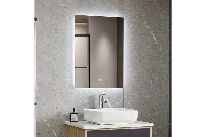 Kylpyhuoneen peili 60x80 cm LED-valaistuksella ja huurteenestolla - Talo & remontointi - Keittiö & kylpyhuone - Kylpyhuone - Kylpyhuonekalusteet - Kylpyhuoneen peilit