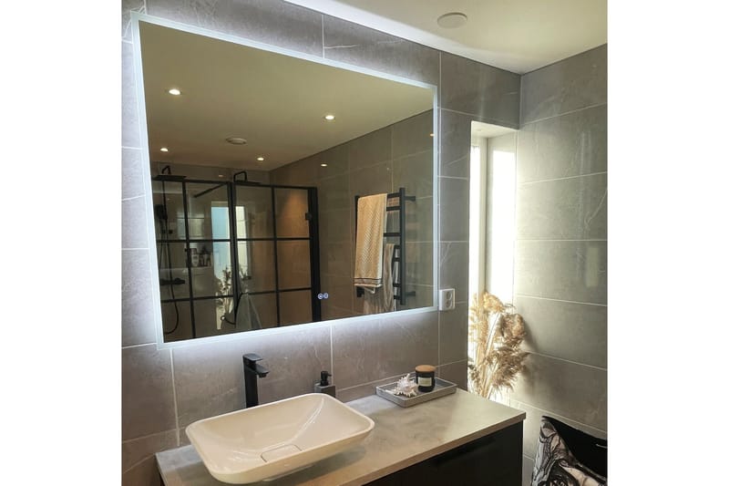 Kylpyhuoneen peili 120x100 cm LED-valaistuksella ja huurteenestolla - Talo & remontointi - Keittiö & kylpyhuone - Kylpyhuone - Kylpyhuonekalusteet - Kylpyhuoneen peilit