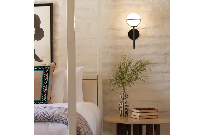 Seinävalaisin Hinkley Hollis Musta - Musta - Talo & remontointi - Keittiö & kylpyhuone - Kylpyhuone - Kylpyhuonekalusteet - Kylpyhuoneen valaistus