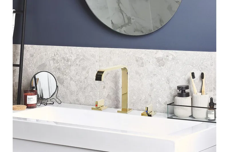 Pesuallashana Kikongo, Kulta