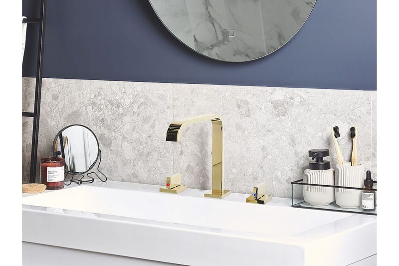 Pesuallashana Kikongo, Kulta