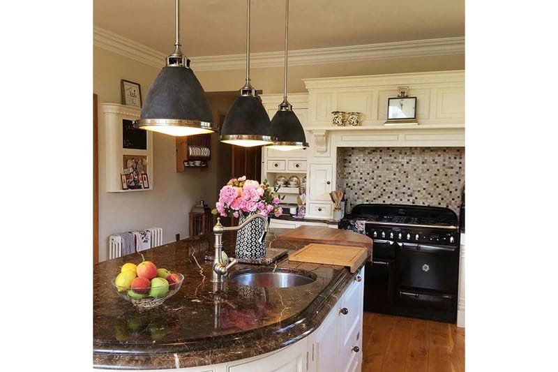 Riippuvalaisin Hinkley Amelia 356x324 mm, Ikääntynyt sinkki - 356x324 mm, Ikääntynyt sinkki - Valaistus - Sisävalaistus & lamput - Ikkunavalaisimet - Ikkunavalaisin riippuva