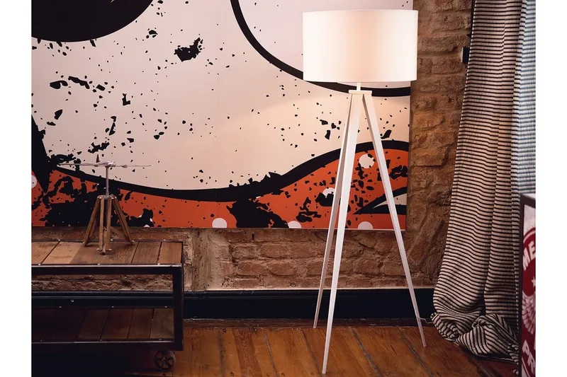 Lattiavalaisin Stiletto 156 cm - Valaistus - Sisävalaistus & lamput - Lattiavalaisin - 3-vartinen lattiavalaisin