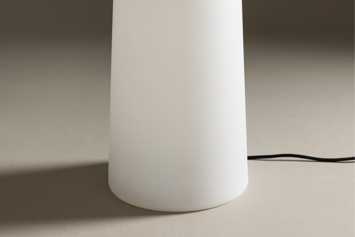 Stratford Lattiavalaisin 150 cm Valkoinen - Venture Home - Olohuoneen valaisin - Lightbox - Kaarivalaisin - 3-vartinen lattiavalaisin - Tiffanylamppu - Verkkovalaisin - 2-vartinen lattiavalaisin - Lattiavalaisin - PH lamppu - Riisipaperivalaisin - 5-vartinen lattiavalaisin - Uplight lattiavalaisin
