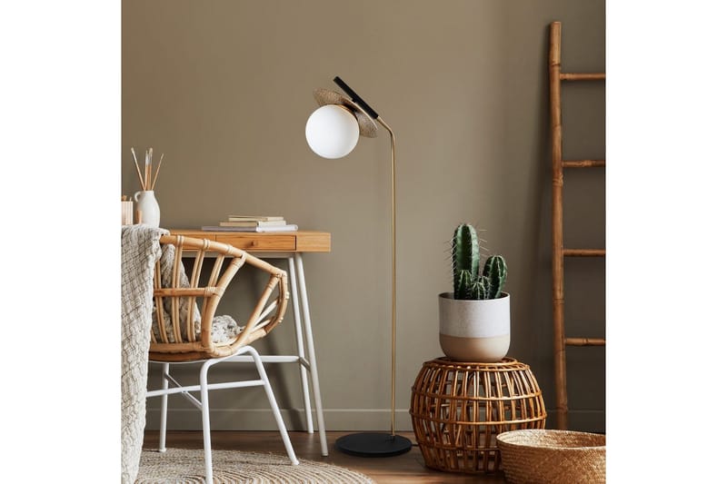 Sudattiavalaisin Cartin Kulta - Kulta - Valaistus - Sisävalaistus & lamput - Lattiavalaisin - 3-vartinen lattiavalaisin