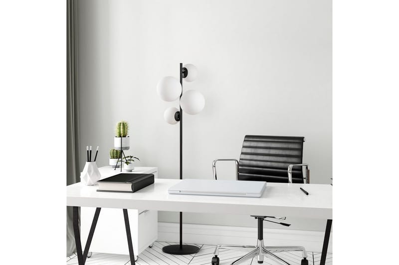 Sudattiavalaisin Subin Musta / Valkoinen - Musta / Valkoinen - Valaistus - Sisävalaistus & lamput - Lattiavalaisin - 3-vartinen lattiavalaisin