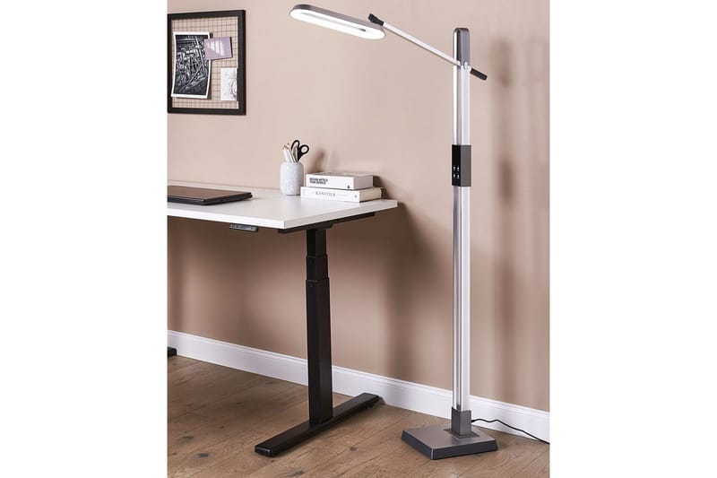 Tyrekli Lattiavalaisin 144 cm - Hopea - Valaistus - Sisävalaistus & lamput - Lattiavalaisin - 3-vartinen lattiavalaisin