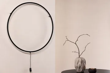 Seinäplafondi Sörmjöle x Josefin Lustig 100 cm - Musta - Valaistus - Sisävalaistus & lamput - Seinävalaisimet - Seinäplafondi