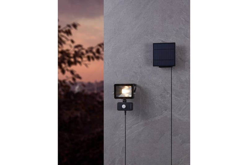 Aurinkosähkövalaisin Eglo Villagrappa sensorilla - Musta - Valaistus - Ulkovalaistus - Aurinkokennovalaistus