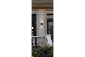 LED-Seinävalaisin Thames Musta - TRIO - Valaistus - Ulkovalaistus - Julkisivuvalaistus
