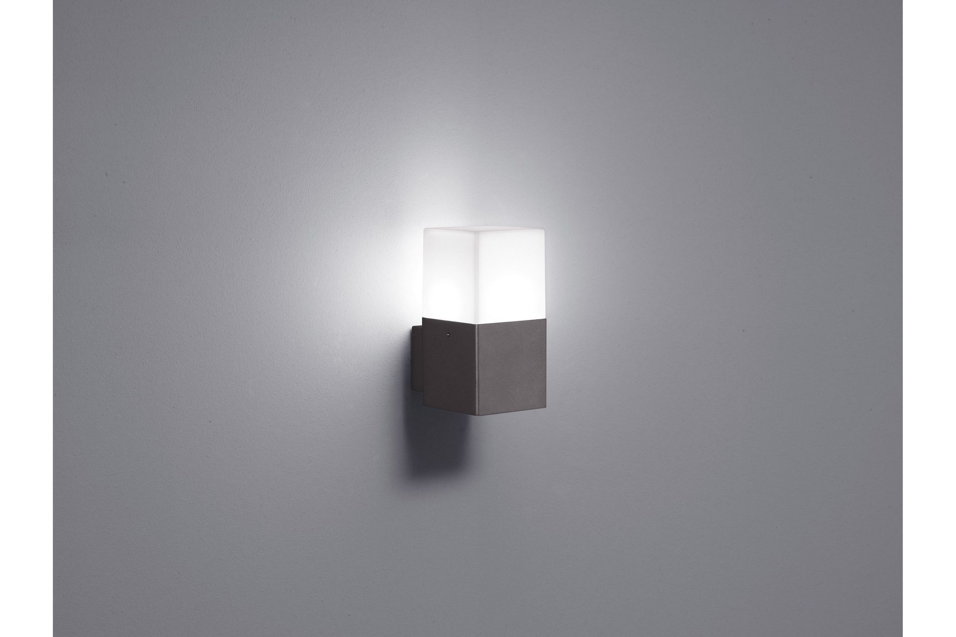 Seinävalaisin Hudson Sis. 4W LED Musta - TRIO